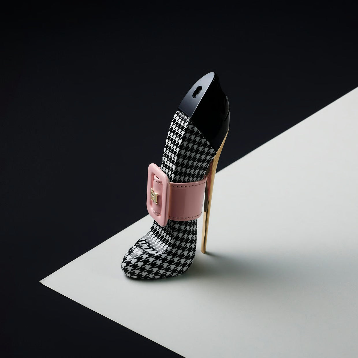 carolina herrera good girl blush tweed talk